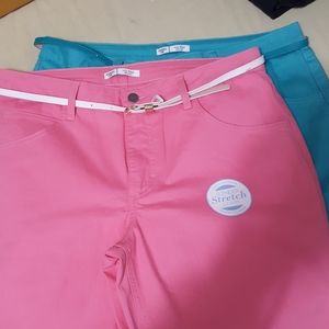 Brand new Lee Rider mid-rise Bermudas